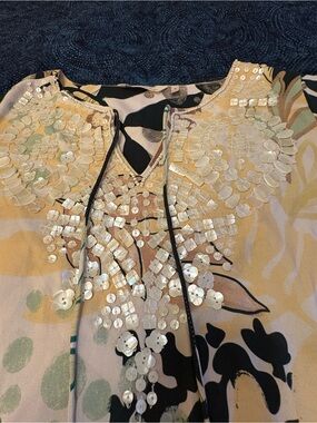 Vacation vibes! Embellished Botanical Print Peasant Top - Yellow & Black